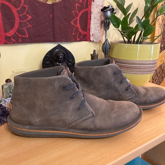 Camper Men\'s Beetle Gray Suede Chukka Ankle Boots Sz EU44 US 11 Lace Up GUC main image 5